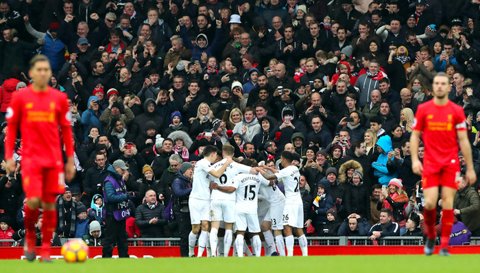 吃T是隐患！东契奇上半场17中8爆砍24分3板2助 三分7中3（技犯隐忧！东契奇半场17投8中轰24分3板2助，三分7投3中）