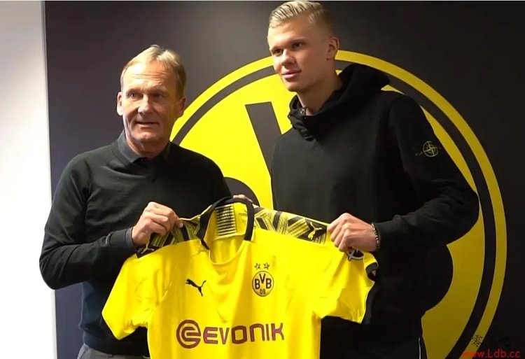 阿贾克斯门将谈表现起伏：主客场用球不同，没踢过球的不会懂