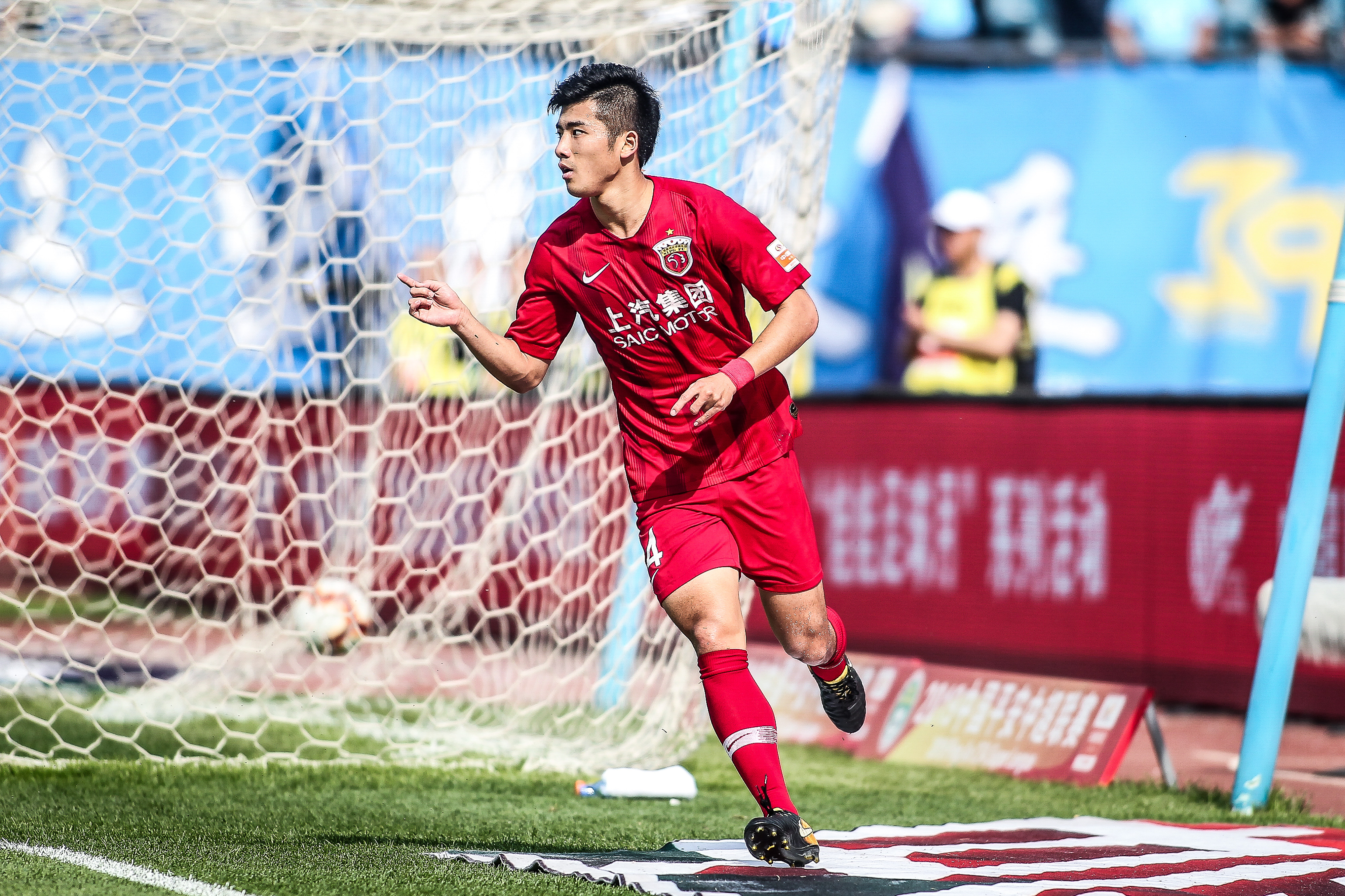 欧冠战报：德凯特拉雷传射建功，亚特兰大2-1逆转胜切尔西